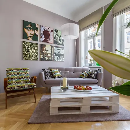 Apartment Vienna Your Home Abroad-2
